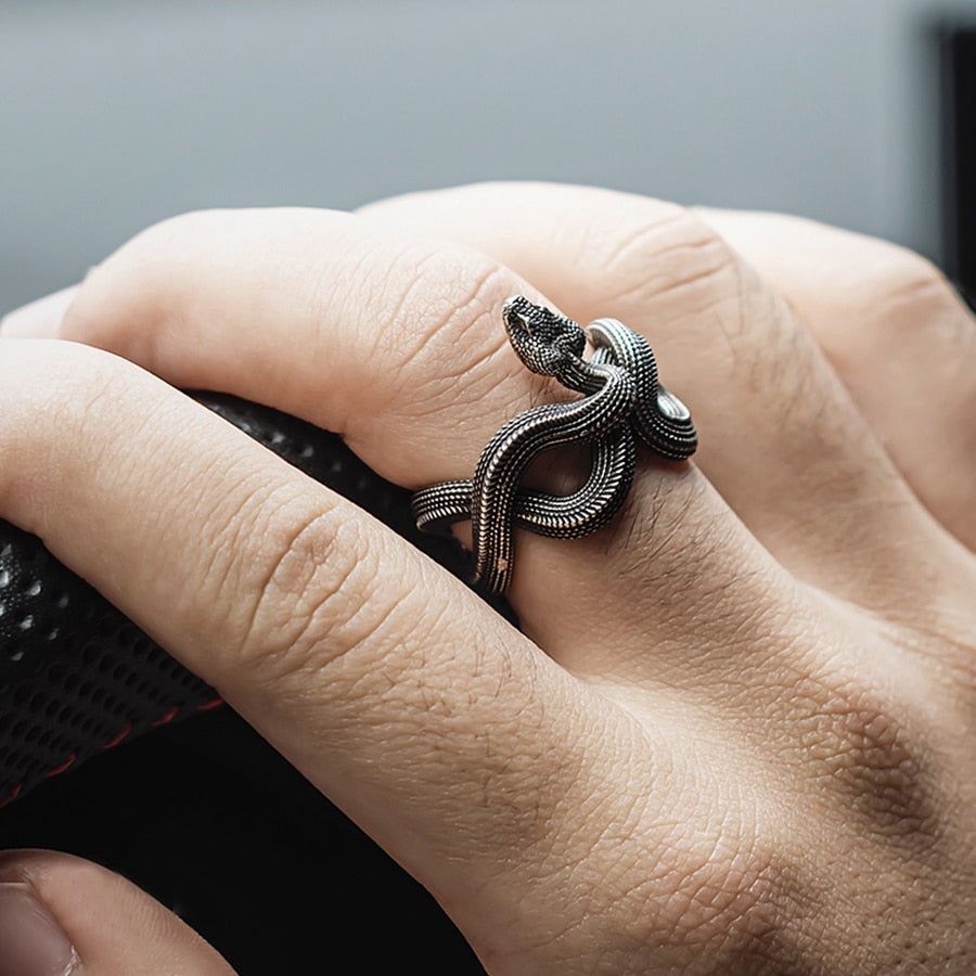 ADJUSTABLE SNAKE RING - STAINLESS STEEL